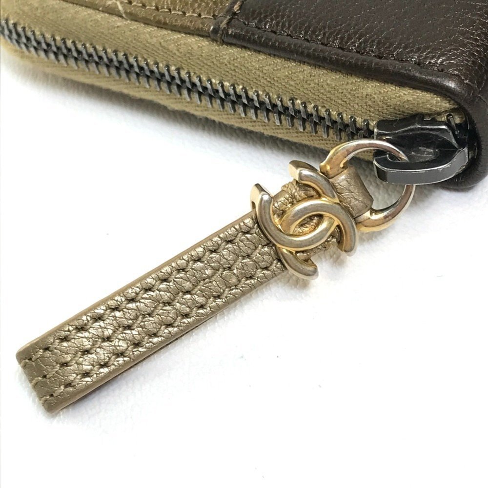 CHANEL Authentic Gold Wallet - Picture 5 of 14